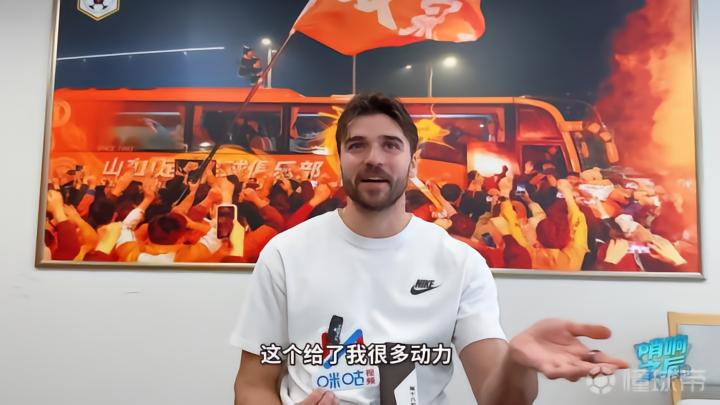 伊萨克：追溯良久再吹掉进球太荒唐，，VAR公正性存疑